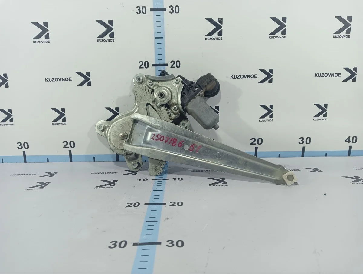 Стеклоподъемник Toyota Corolla 2011 E150