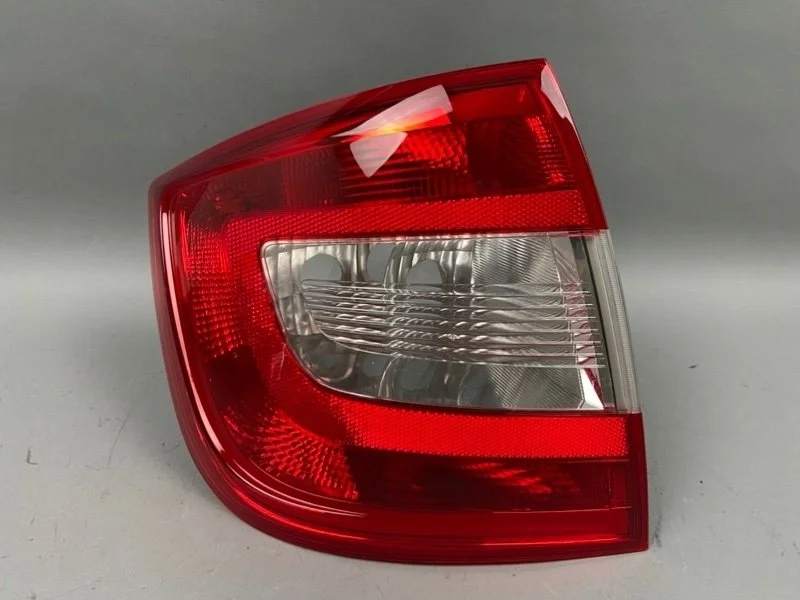Фонарь Skoda Rapid 2012-2019 5JH945111A 1, задний левый