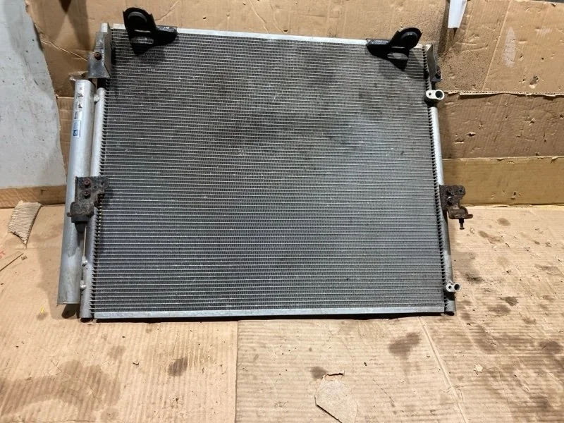Радиатор кондиционера Toyota Land Cruiser 2010 8846060400 URJ200 1VD-FTV 4.5
