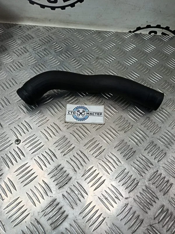 Патрубок охлаждения Peugeot Boxer 2006-н.в. 14898 250-290 2.2