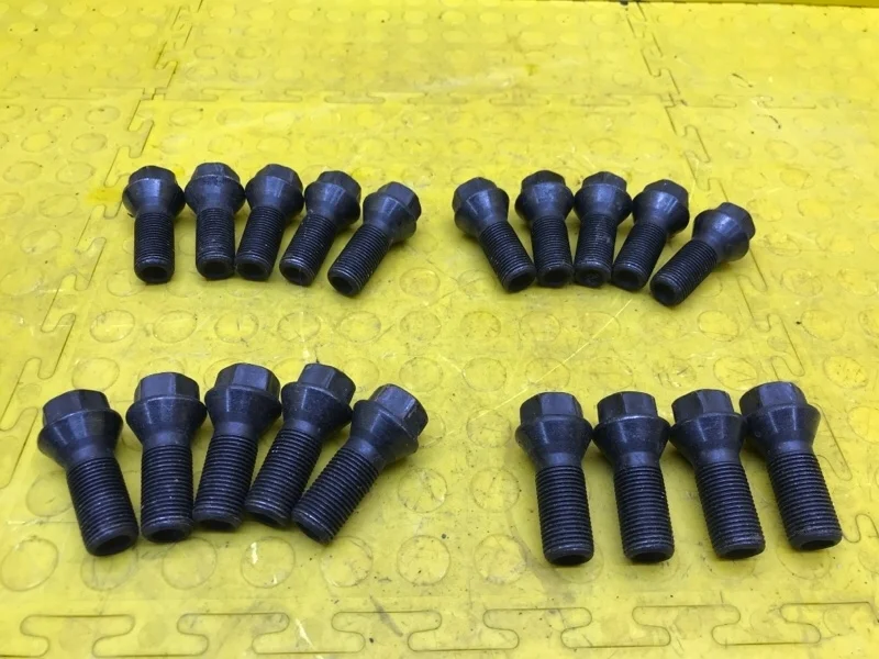 Болт колесный BMW 5-series 2023 36136890324 G60 B48P