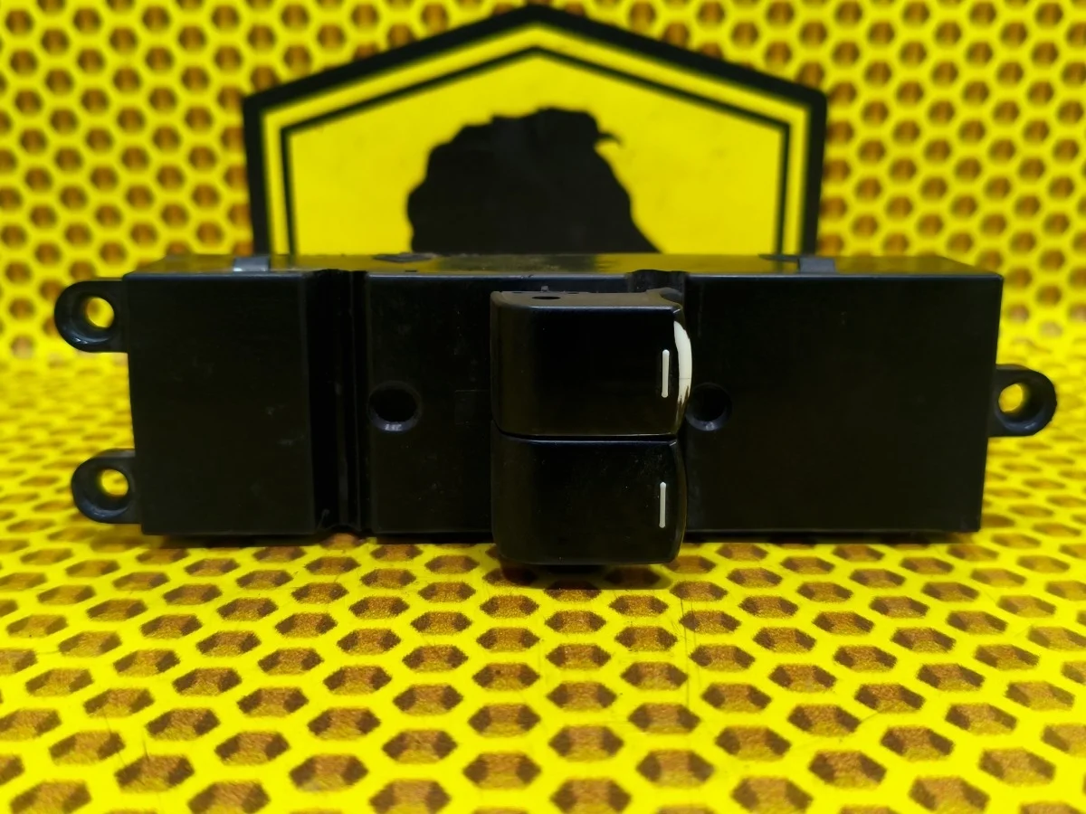 Блок стеклоподъемников Nissan Almera Classic 2006 2540095F0B B10 QG16