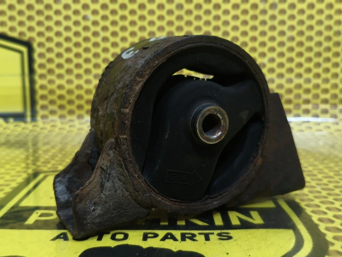 Опора двигателя Nissan Almera Classic 2006 1132095F0A B10 QG16, задняя