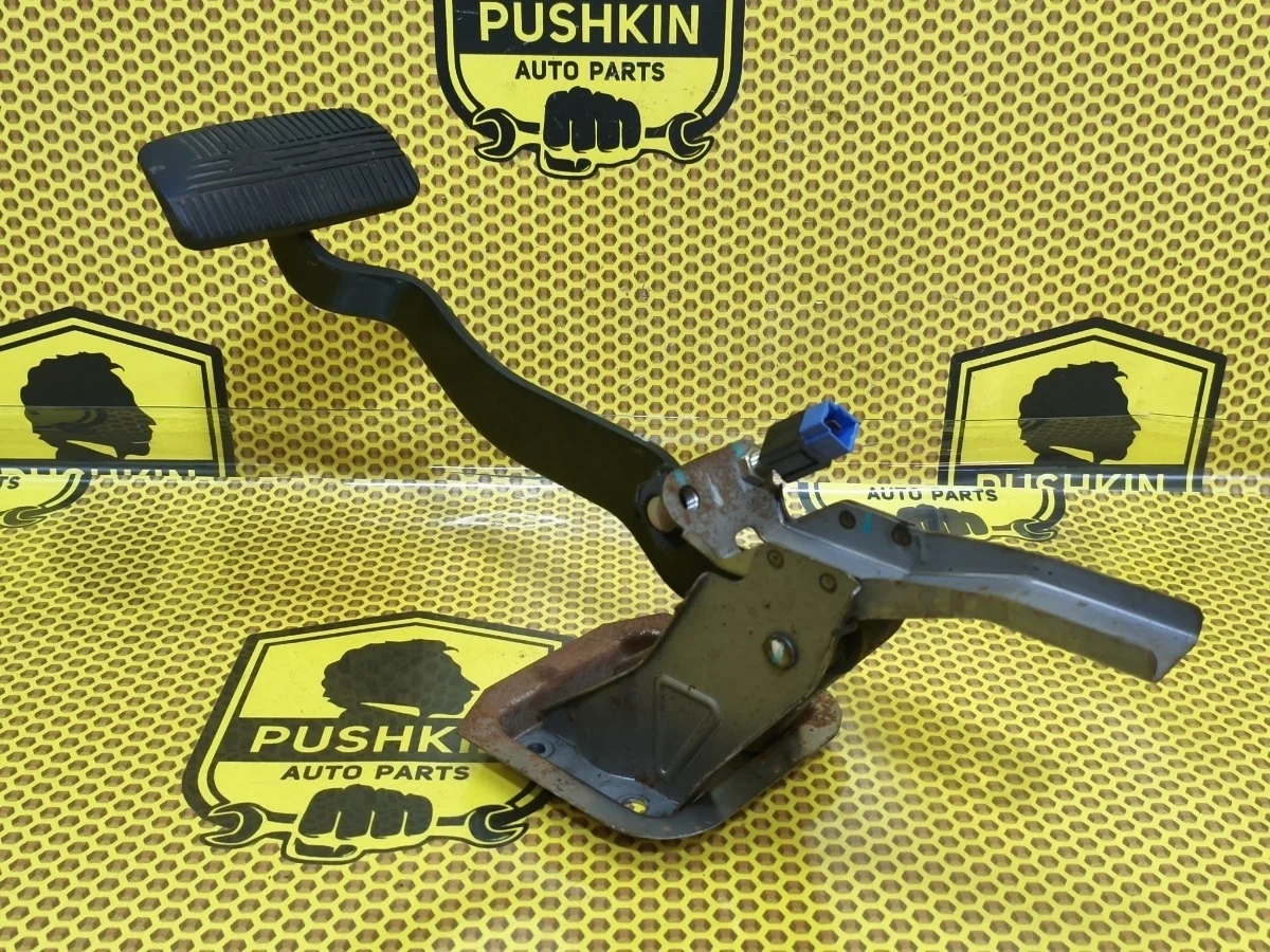 Педаль тормоза Nissan Almera Classic 2006 4650195F0B B10 QG16