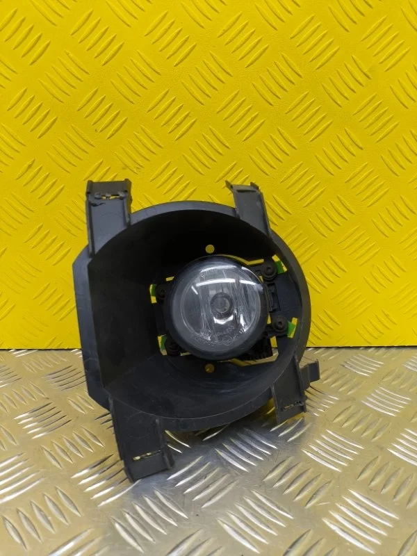 Фара противотуманная левая Nissan Pathfinder (R51M) 2004-2013 26155EA500