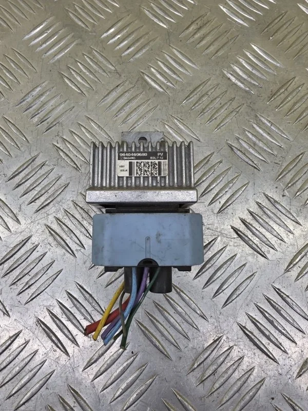 Реле накала свечей Nissan Navara (D40) 2004-2015 2010 9640469680 2.5 D YD25DDTI