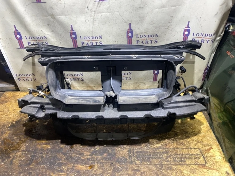 Передняя панель BMW X1 E84