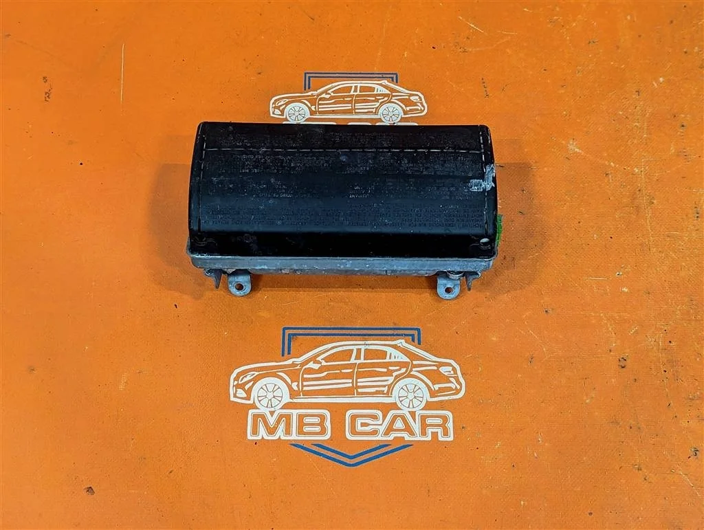 Подушка безопасности пасажирская Mercedes-Benz