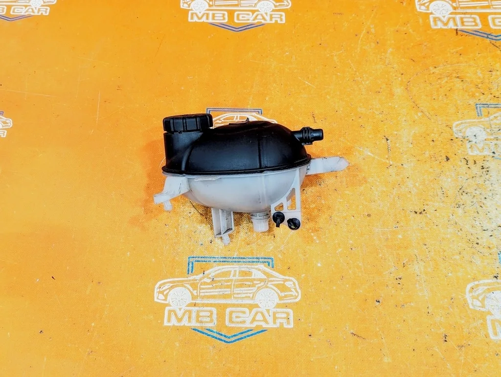 Бачок расширительный Mercedes-Benz