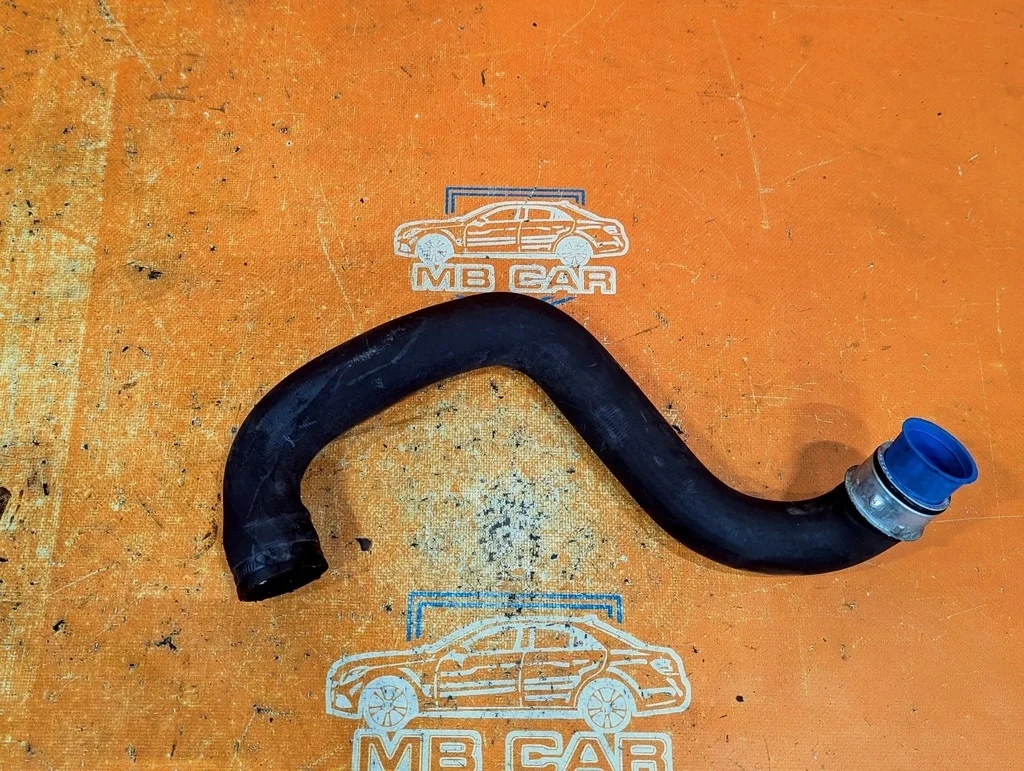 Патрубок радиатора Mercedes-Benz