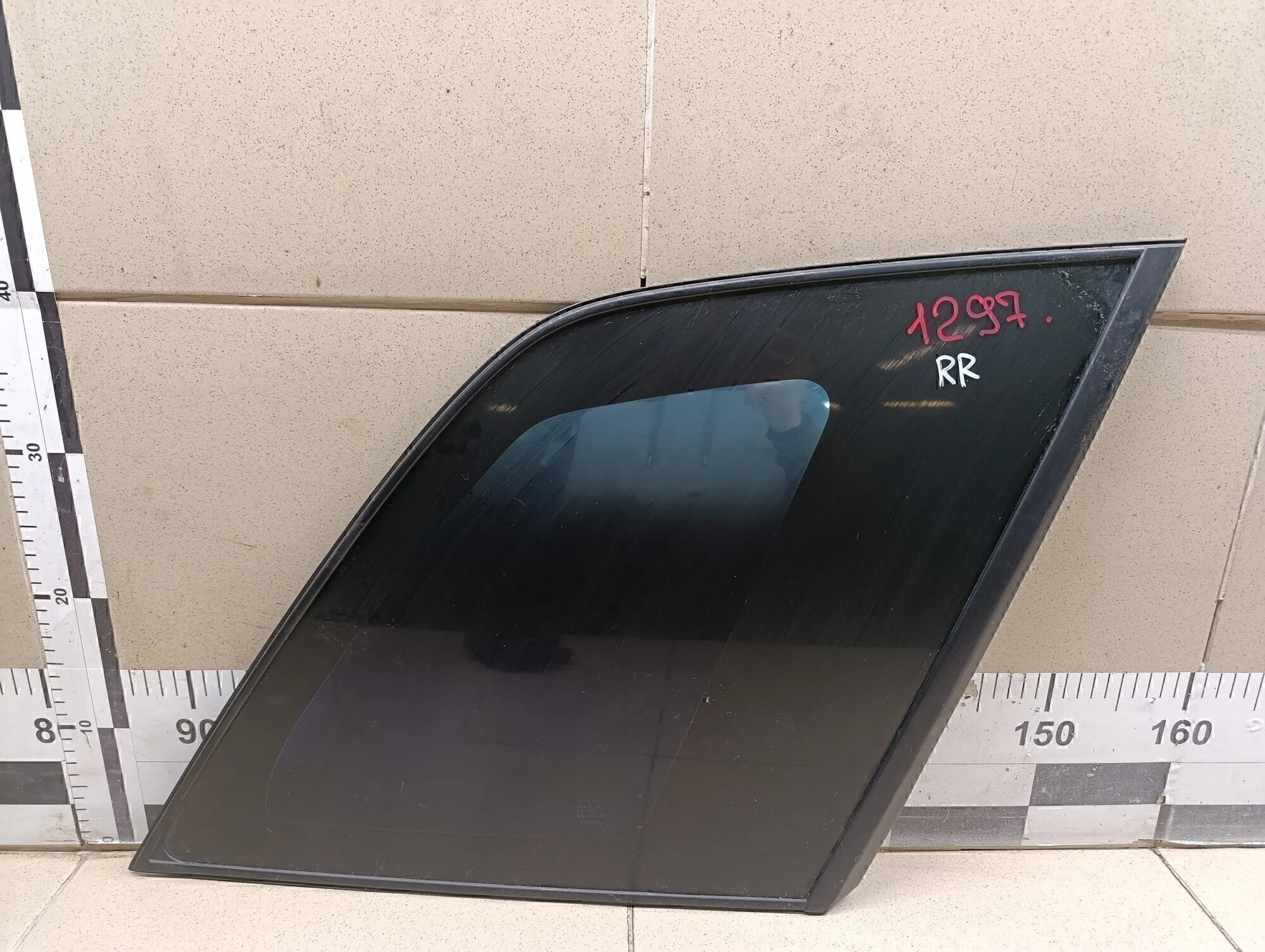 Стекло кузовное глухое правое Grand Vitara 2006-2015