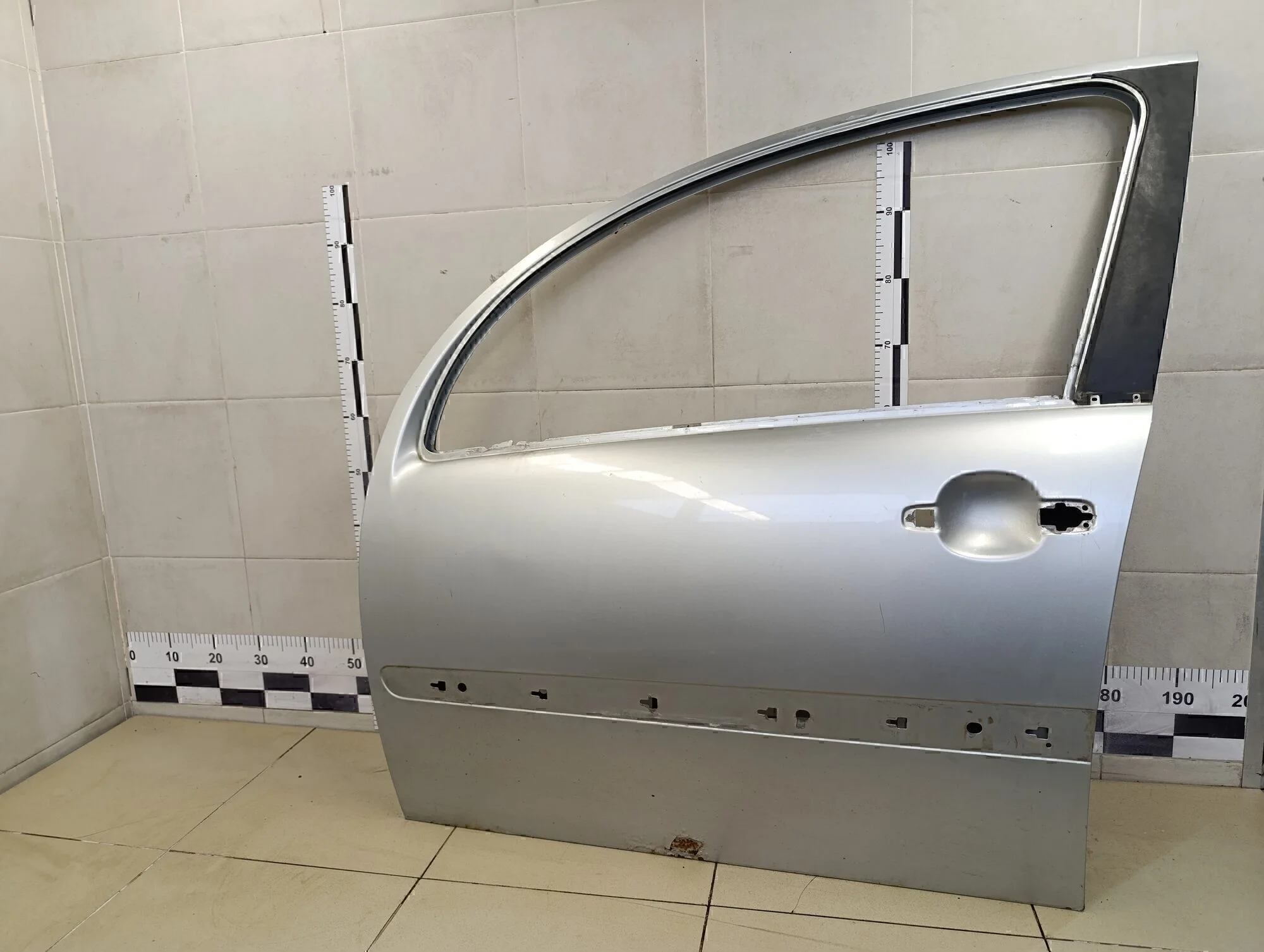 Дверь передняя левая C3 2002-2009