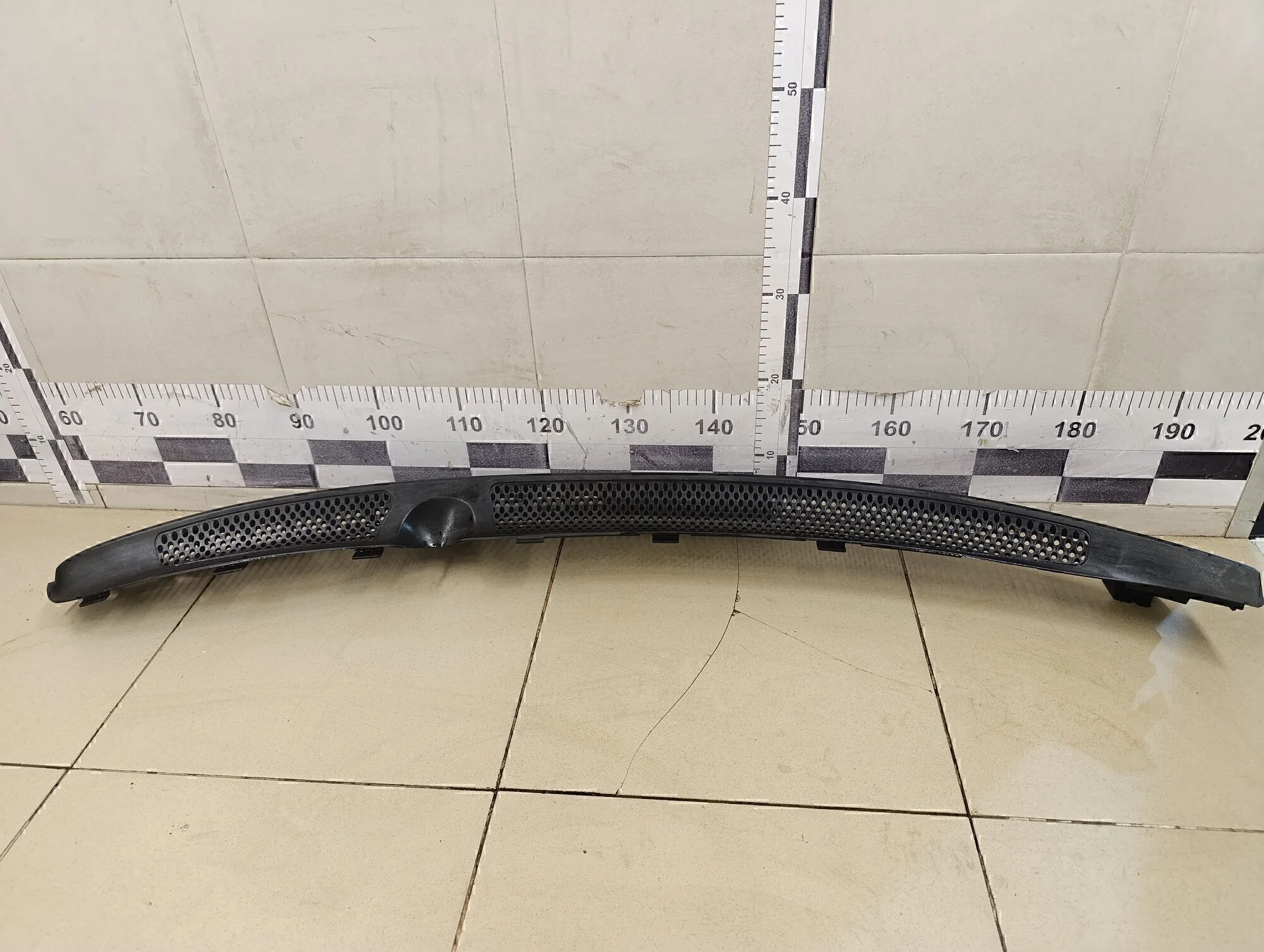 Решетка стеклооч. (планка под лобовое стекло) C3 2002-2009