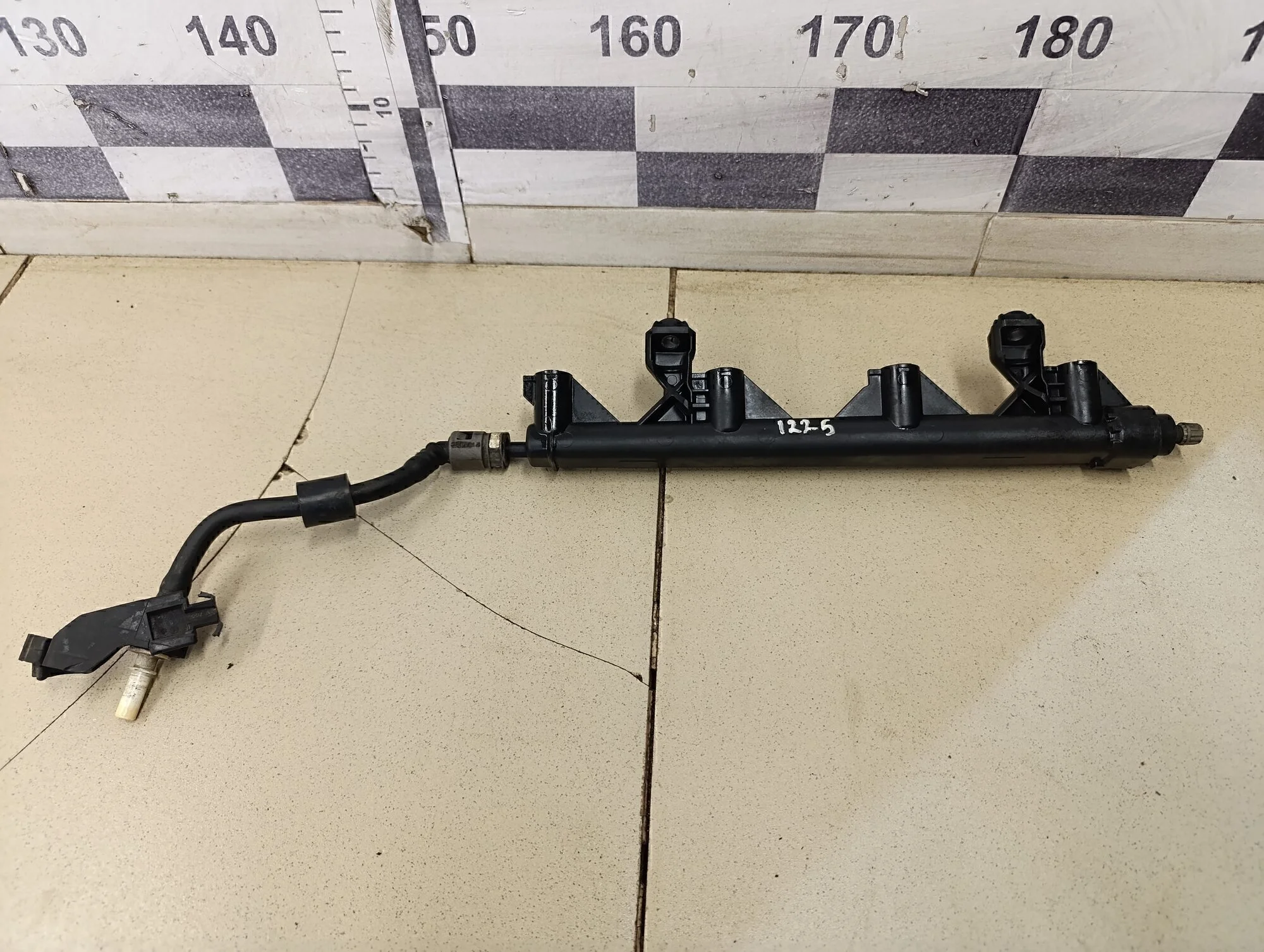 Рейка топливная (рампа) C4 2005-2011