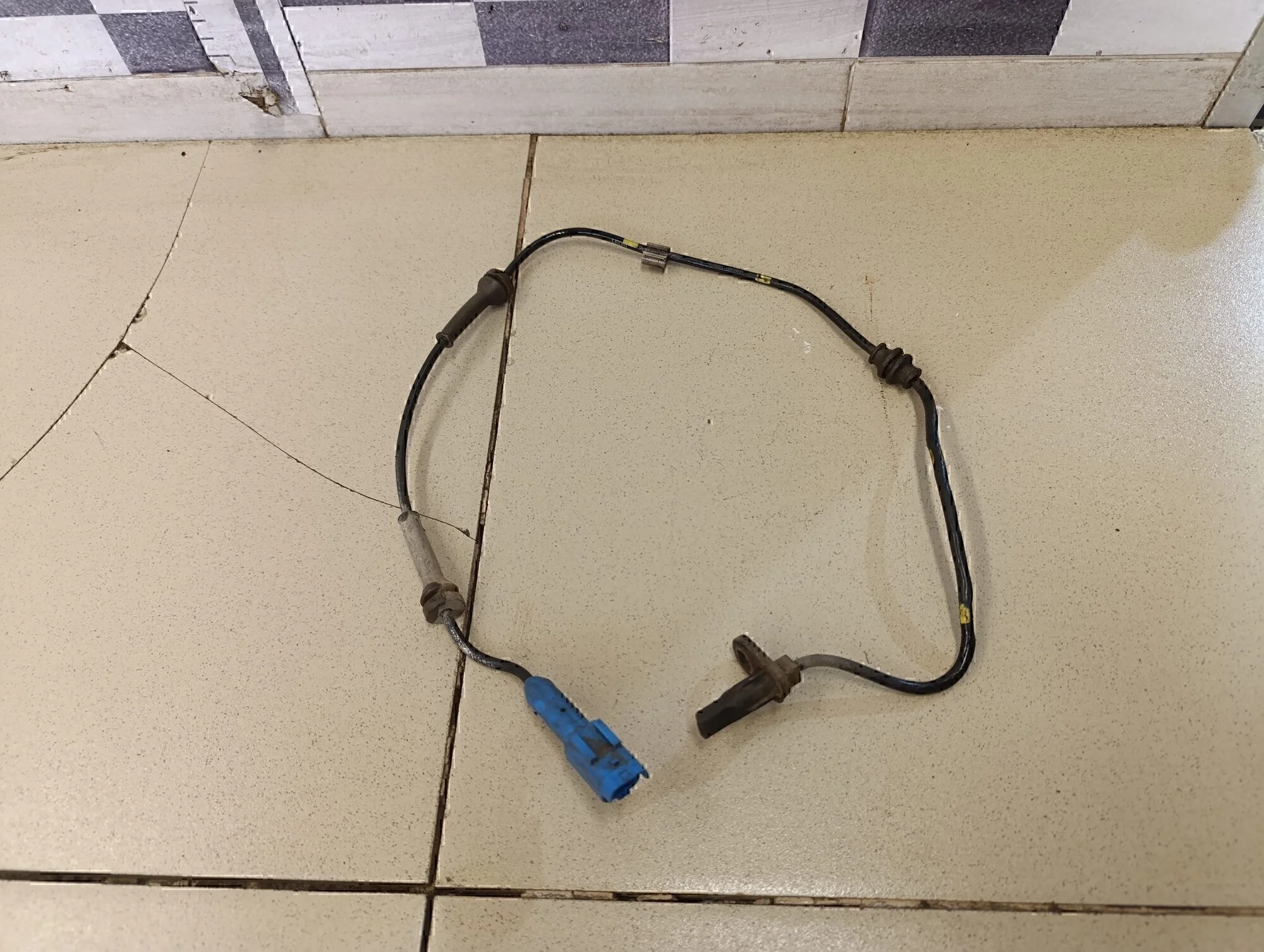 Датчик ABS задний C3 2002-2009