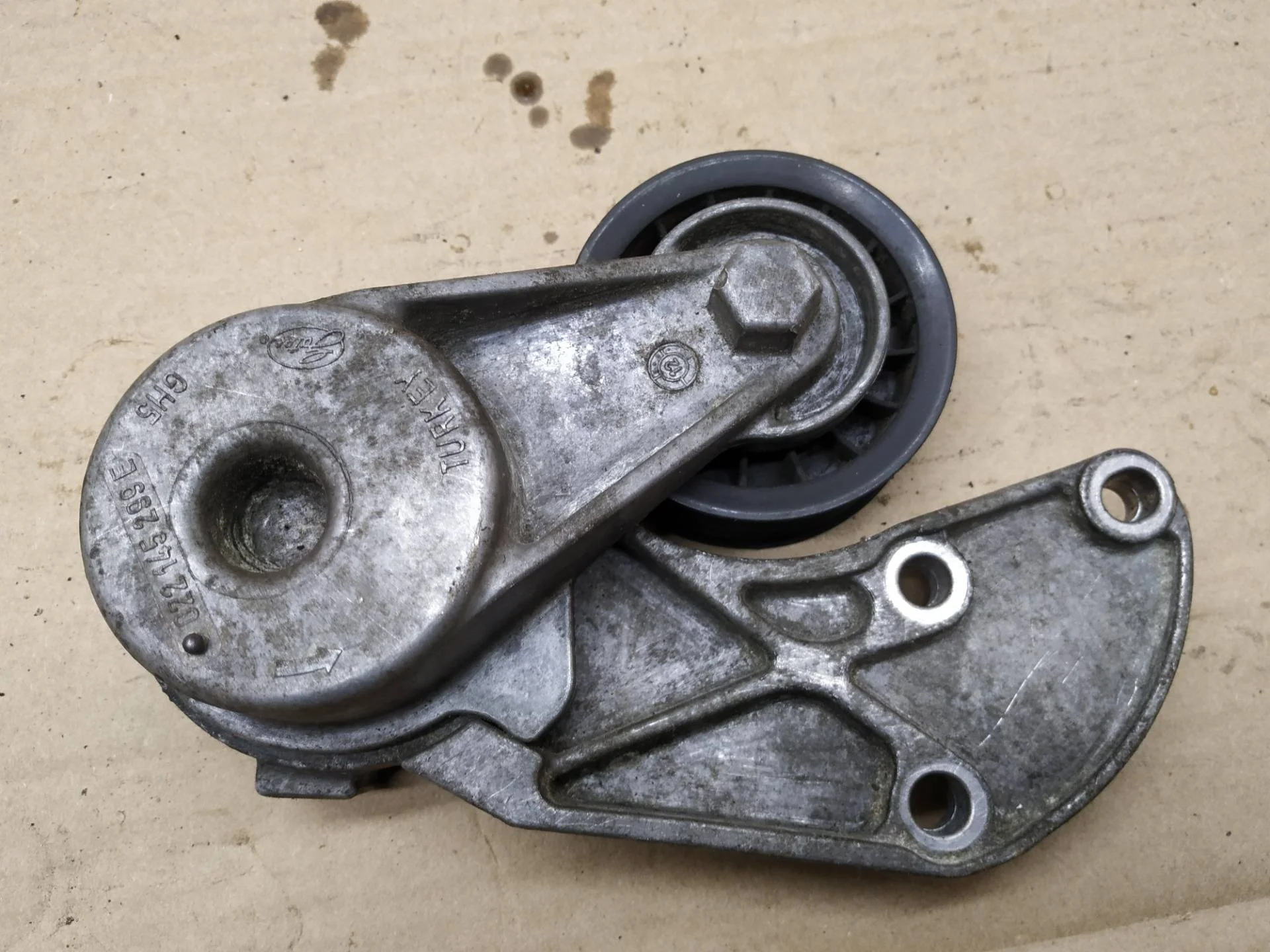 Натяжной механизм Volkswagen Touareg 2 7P6 2012