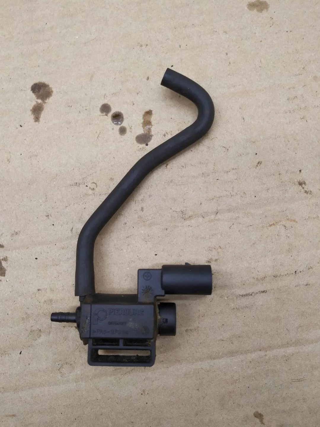 электромагнитный клапан Volkswagen Touareg 2 7P6 2012