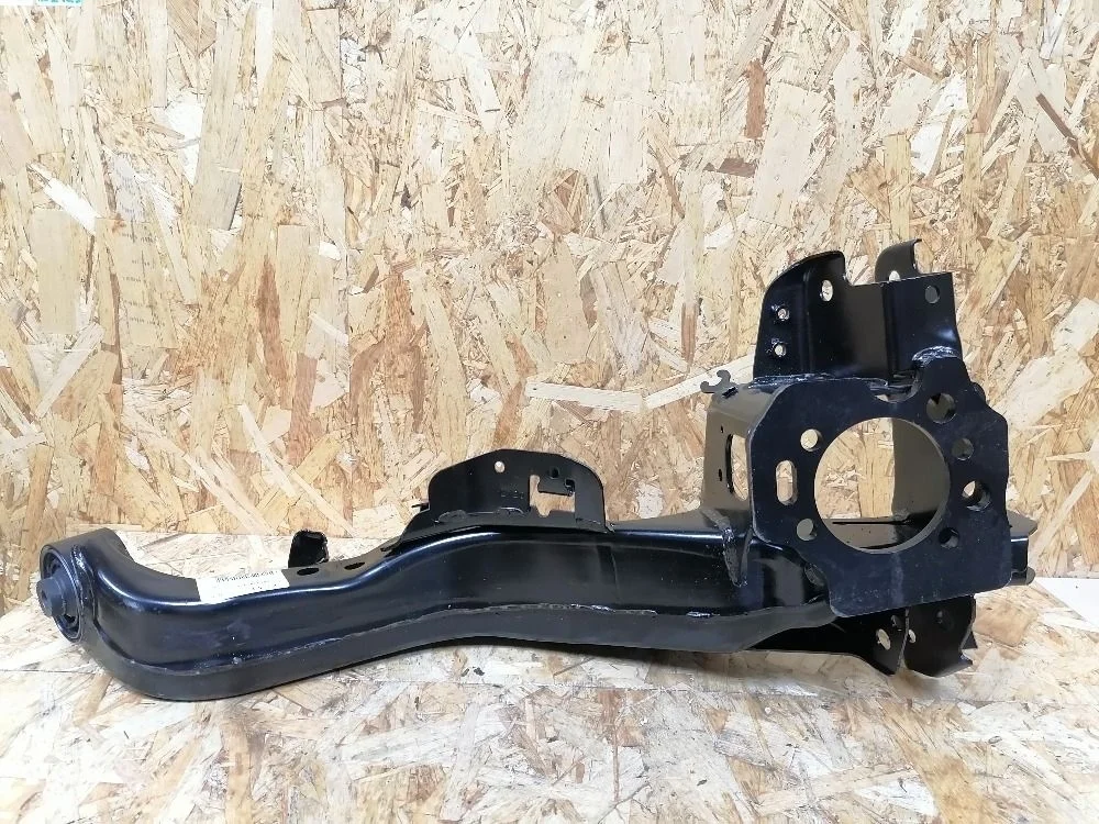 Рычаг задний продольный левый Nissan X-Trail III (2013—2019) 555024CL0C