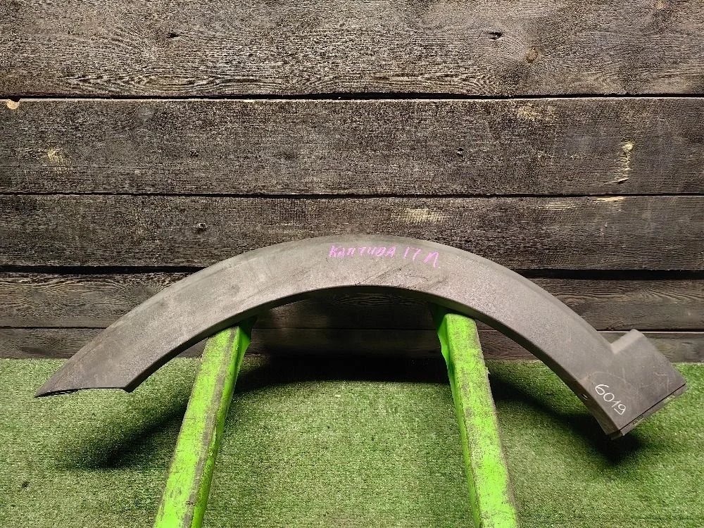 Молдинг переднего левого крыла Chevrolet Captiva