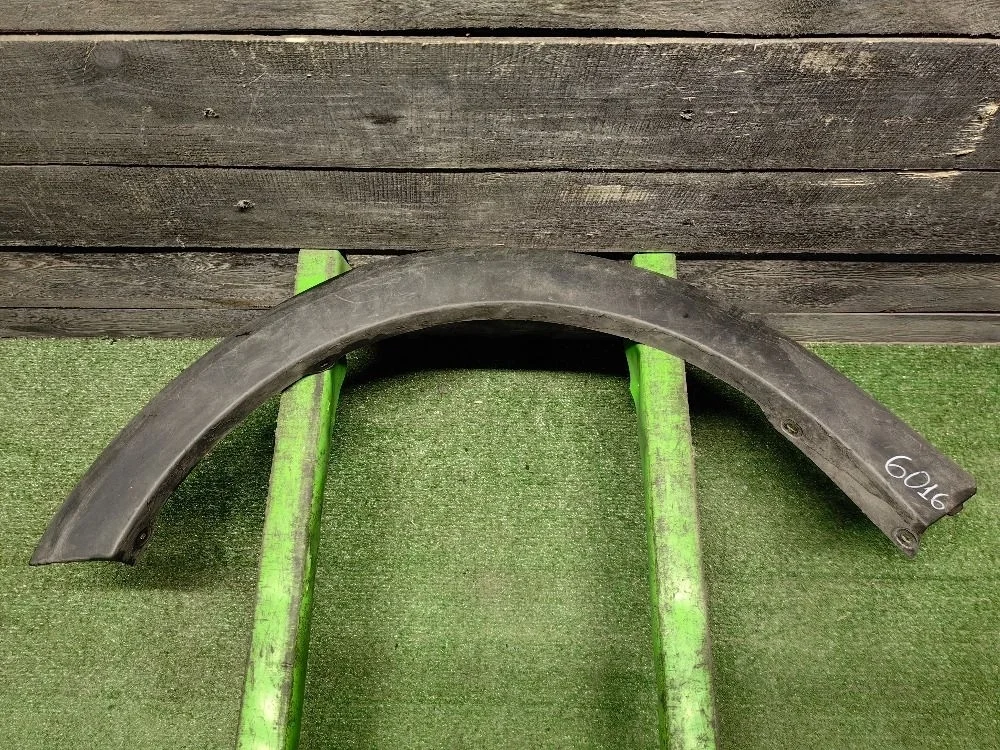 Молдинг переднего левого крыла Sandero Stepway II