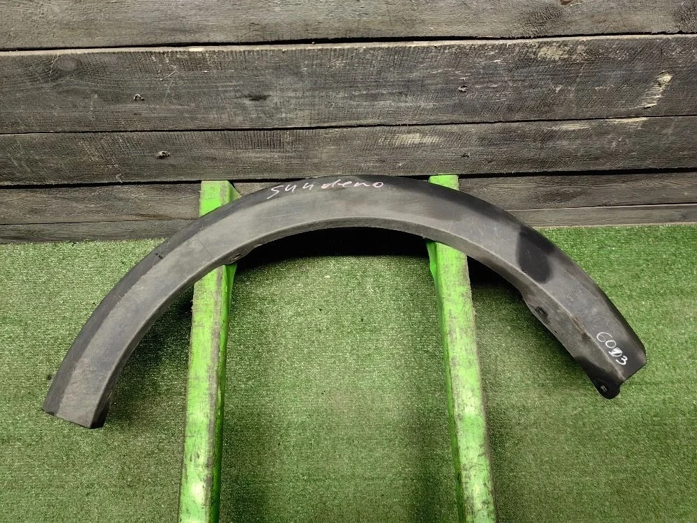 Молдинг переднего левого крыла Renault Sandero I