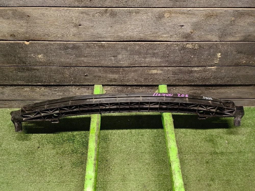 Усилитель переднего бампера Peugeot 206