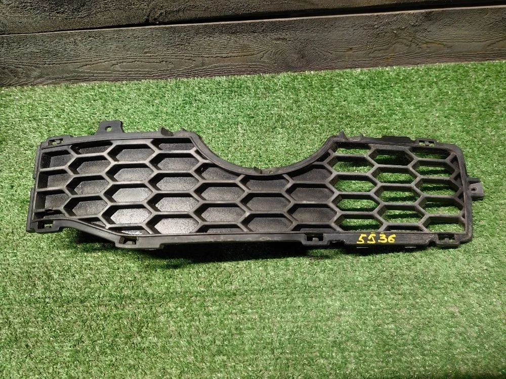 Решетка в бампер передняя левая Chevrolet Captiva