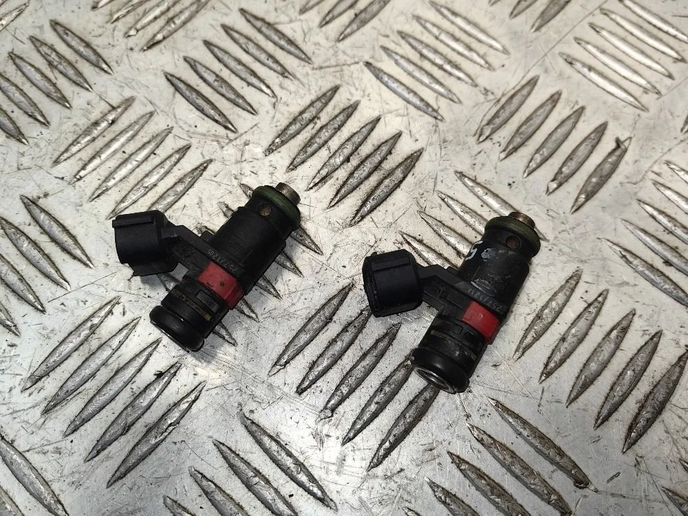 Форсунка топливная Volkswagen Polo V