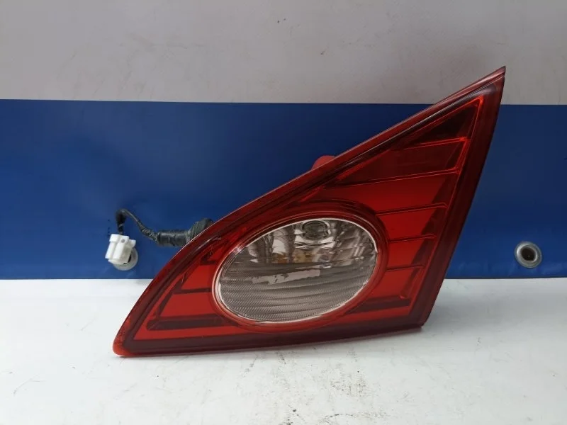 Фонарь внутренний Nissan Murano 2011 265401AA1A Z51, задний правый