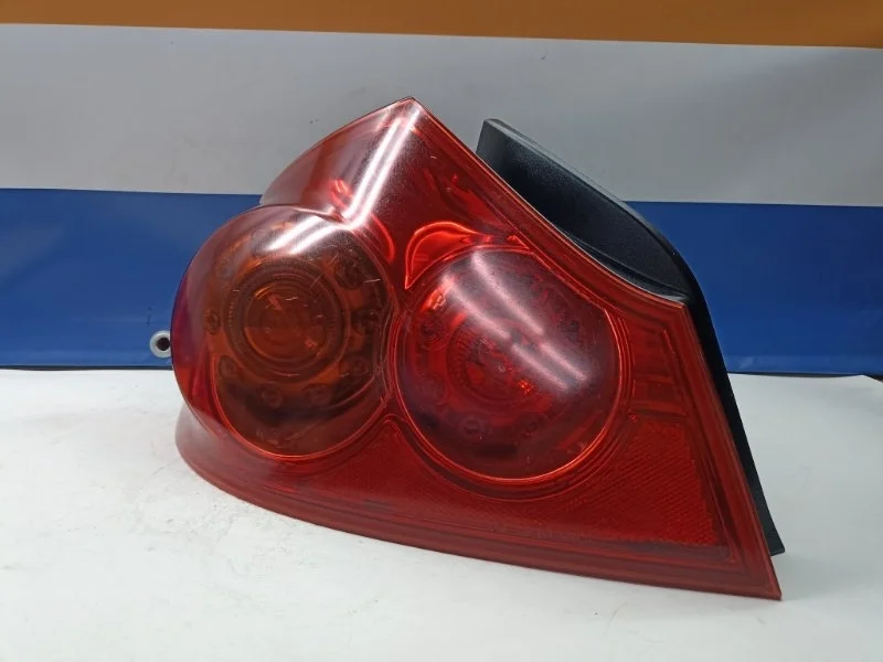 Фонарь Nissan Skyline 2007 26555JK000 PV36, задний левый