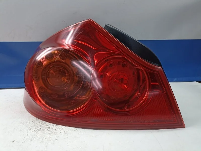 Фонарь Nissan Skyline 2007 26555JK000 PV36, задний левый