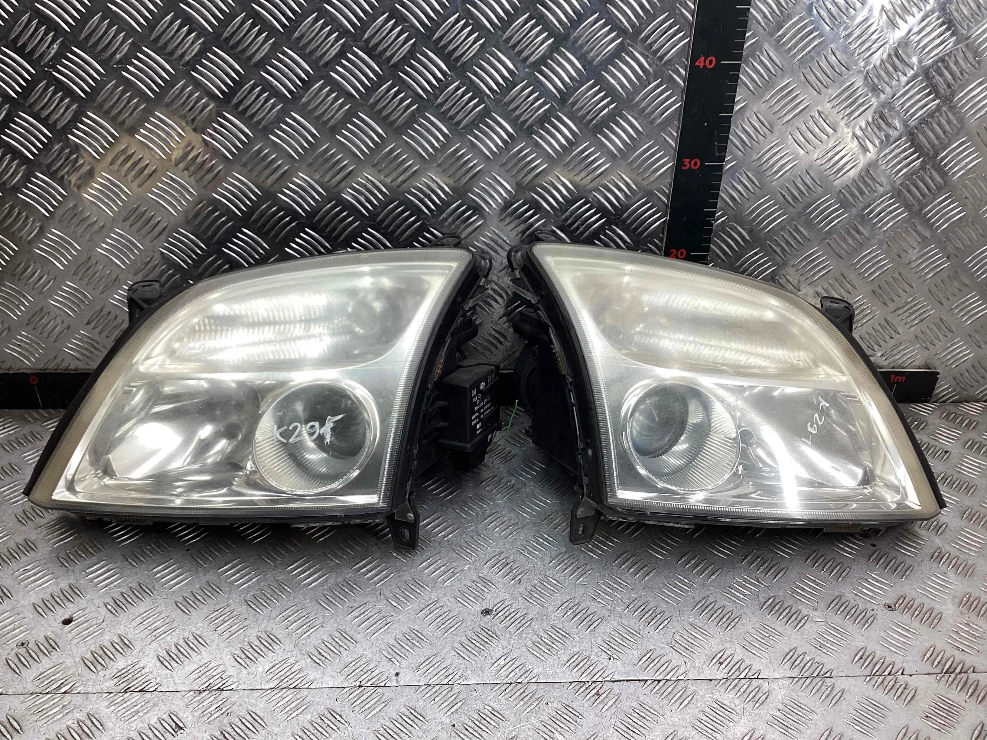 Фара передняя (комплект) Opel Vectra Vectra C 2002-2005 2004 2,2 Бензин АКПП Универсал.