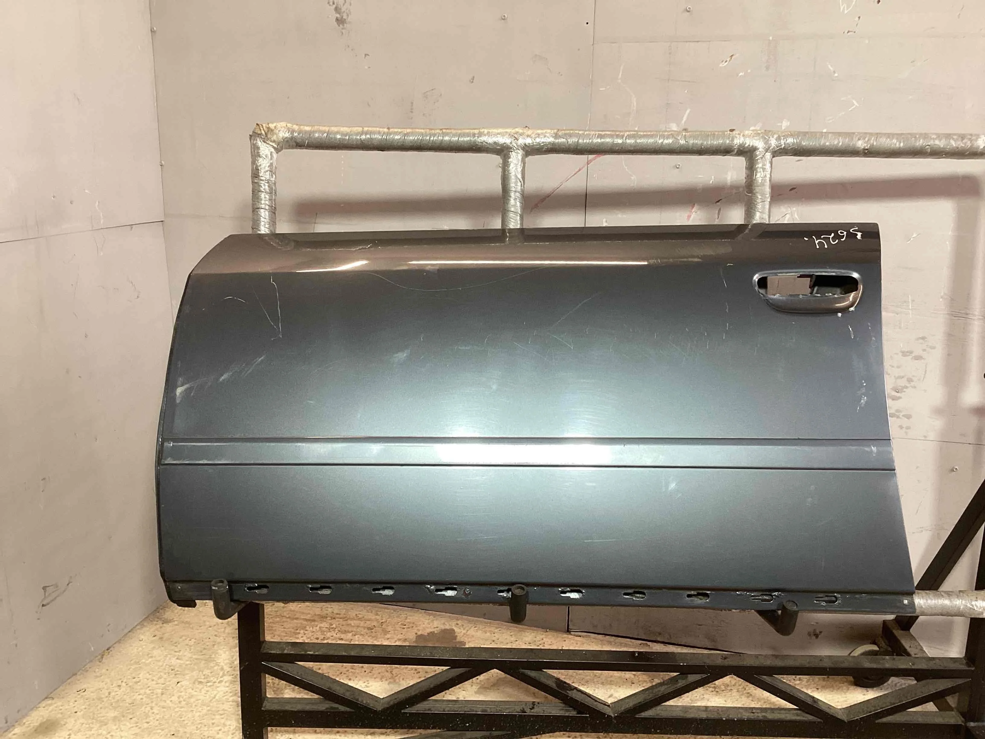 Дверь передняя левая Audi A6 A6 C5 (4B) 2001-2004 рестайлинг 2004 2,5 Дизель Вариатор Универсал.