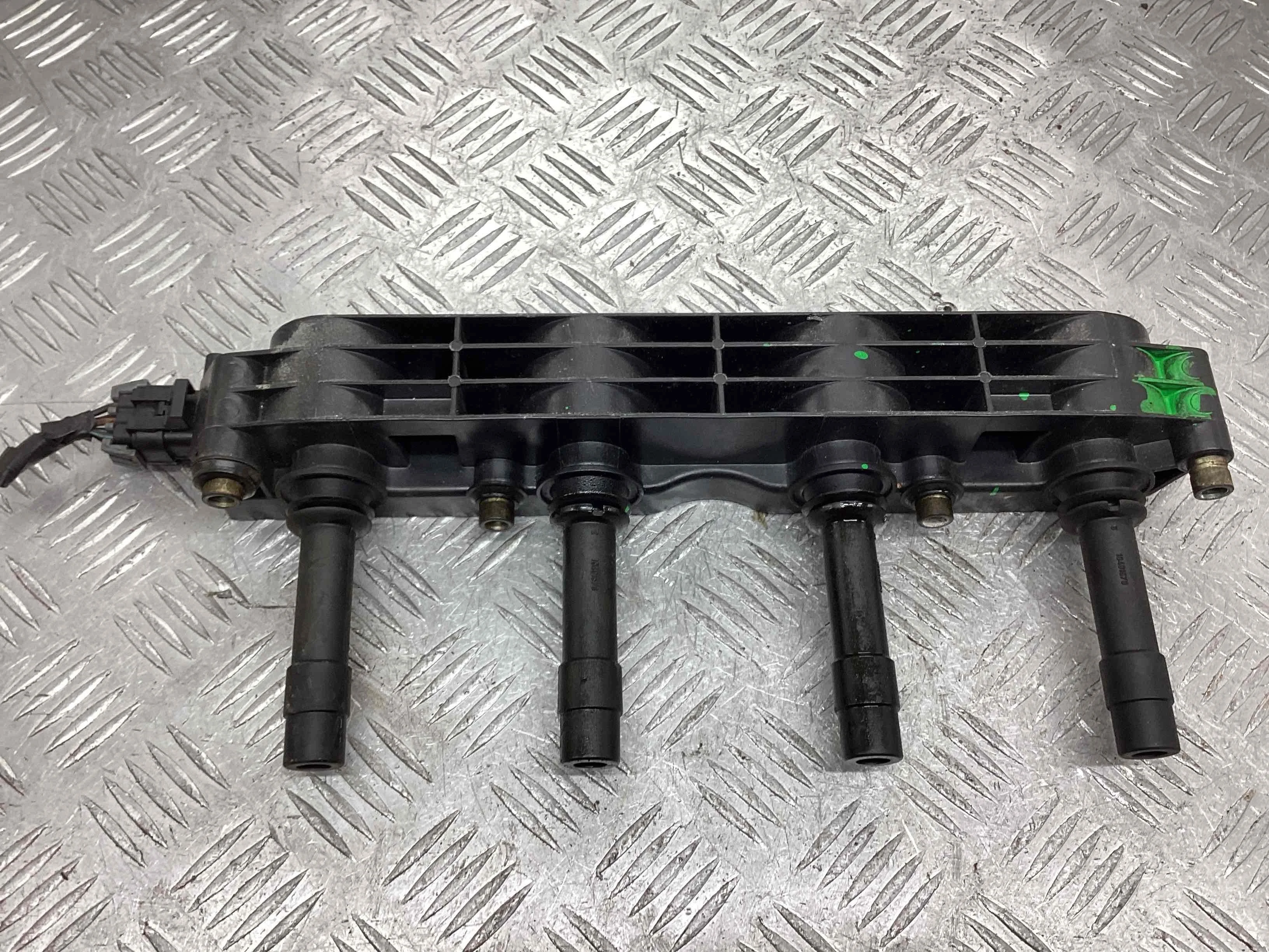 Катушка зажигания Opel Meriva Meriva A 2002-2006 2005 1,6 Бензин МКПП 5ст. Минивэн.