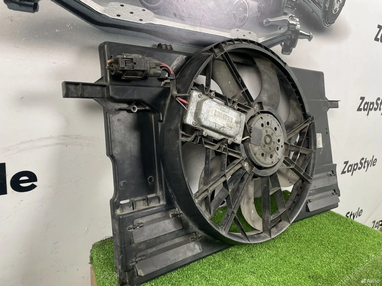 Вентилятор радиатора volvo s40 v50 2.4 2.5