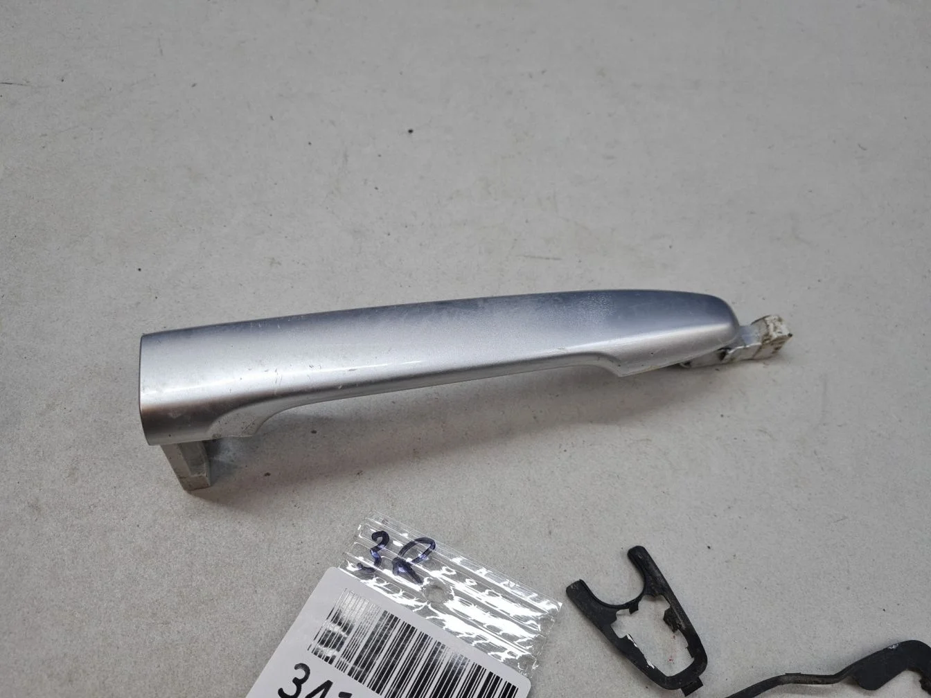 Ручка двери нaружная задняя правая для Mitsubishi Outlander CW XL 2006-2012