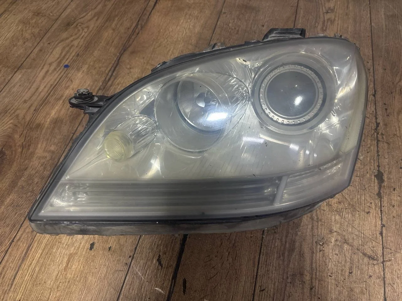 фара левая Mercedes-Benz M W164