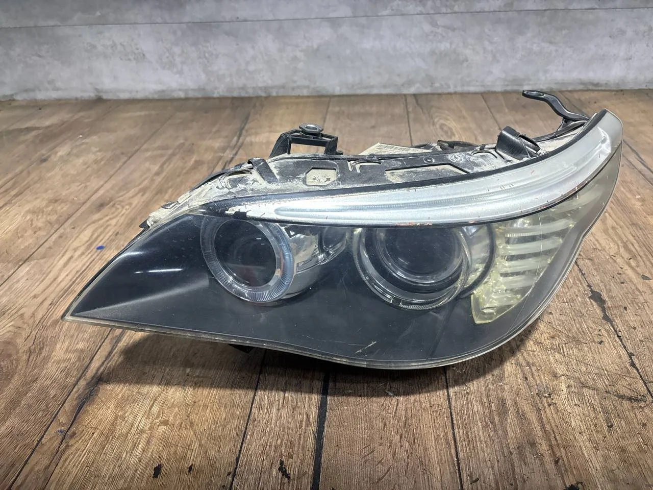 фара левая BMW 5 E60/E61
