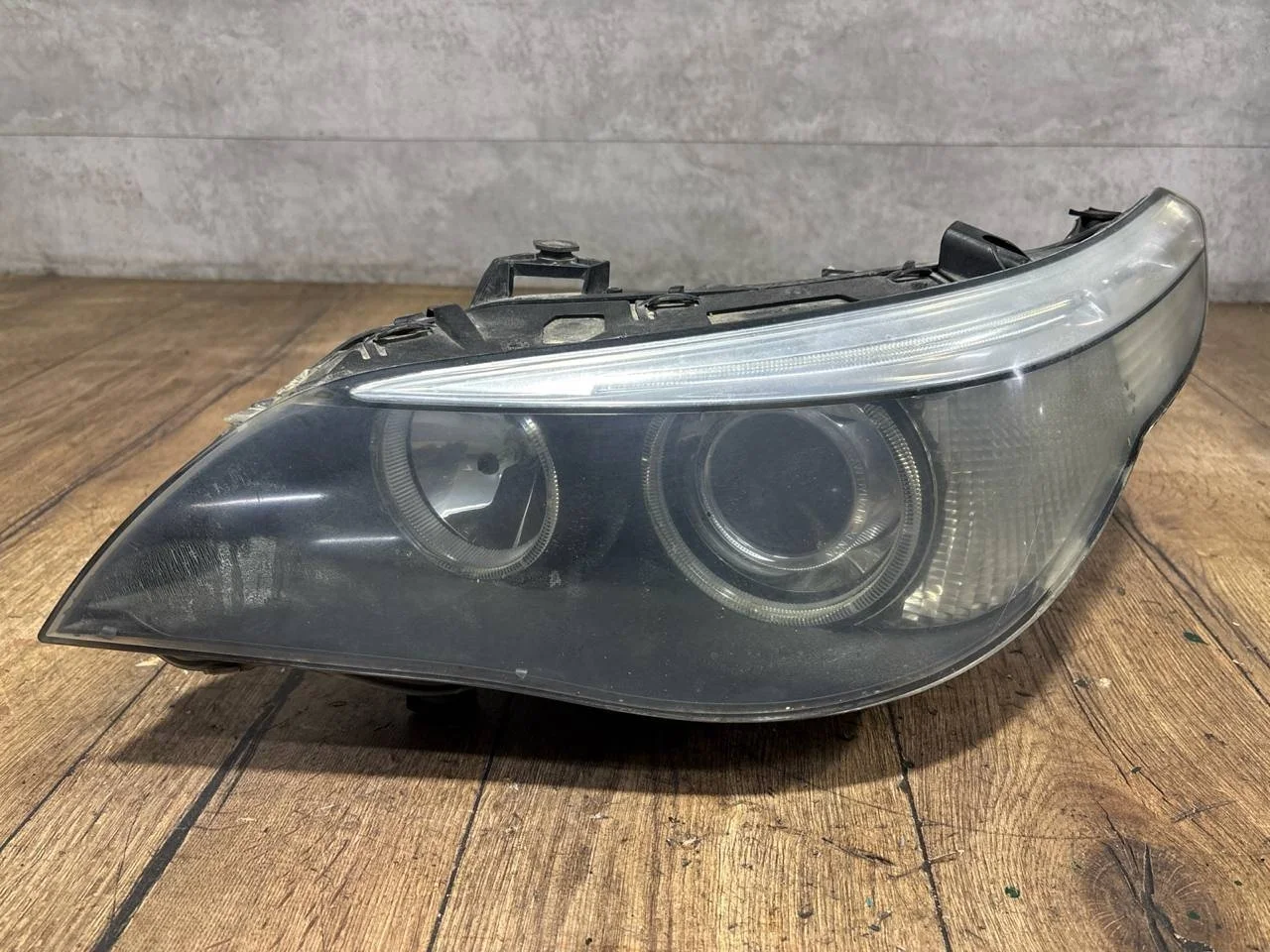 фара левая BMW 5 E60/E61
