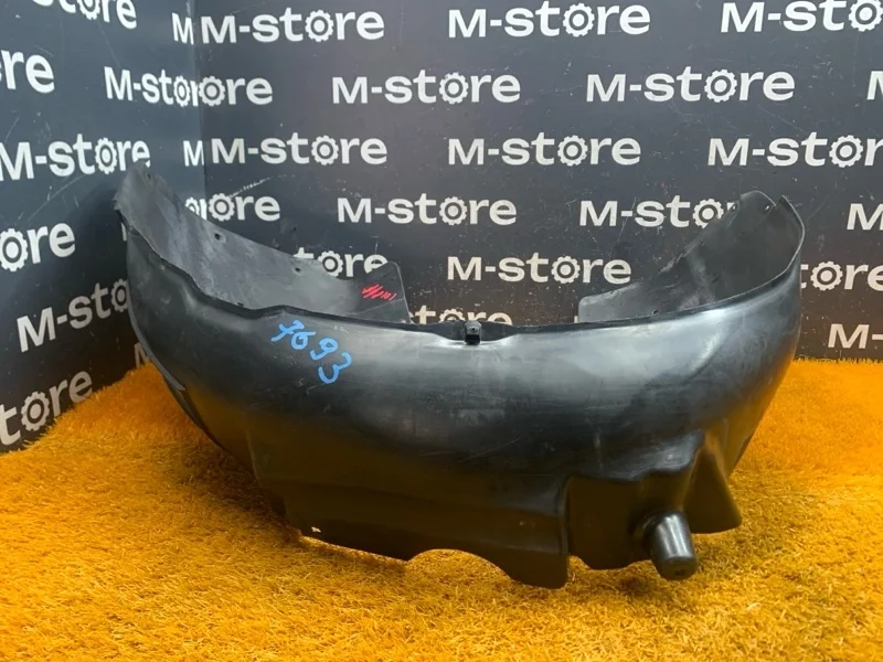 Подкрылок Audi A4 2005 8E0821172E B7/8E BGB, передний правый