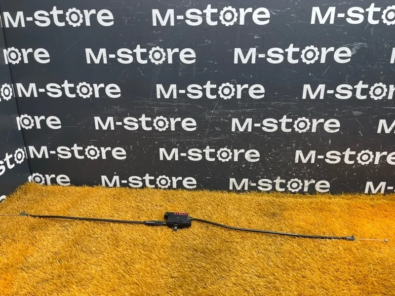 Трос капота Audi Q7 2015 4M0823531B 4M CYR