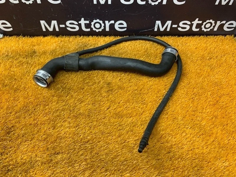 Патрубок радиатора верхний Mercedes-Benz GLK-Class 2010 A2045010382 X204 272.948