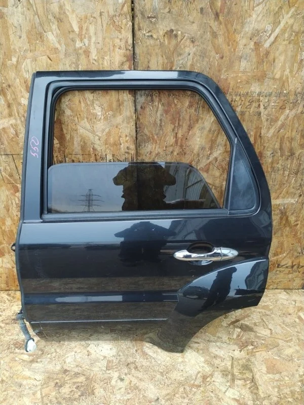 Дверь FORD Escape 2010 ZD