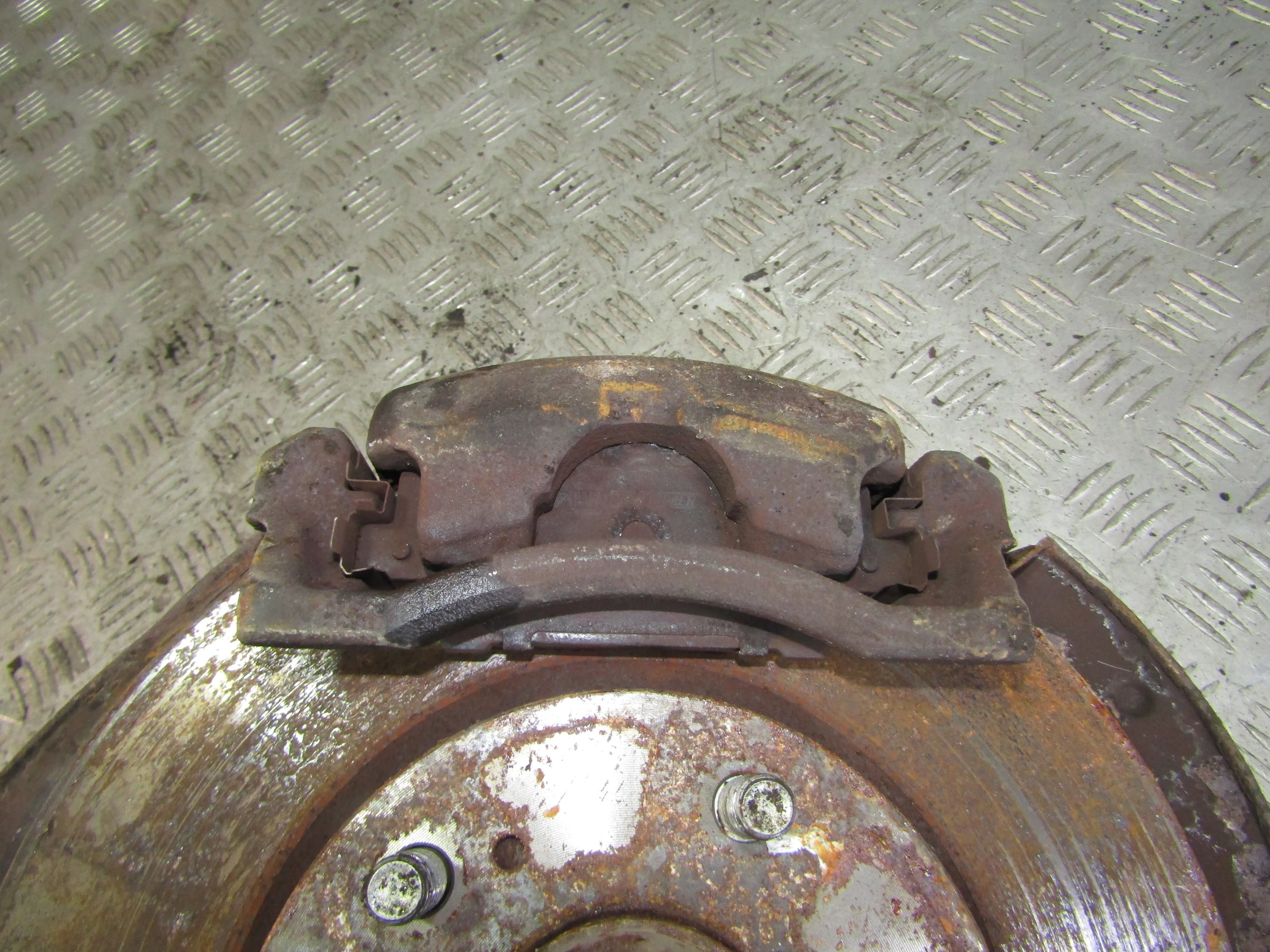 Суппорт передний правый HONDA Civic VIII (2005—20