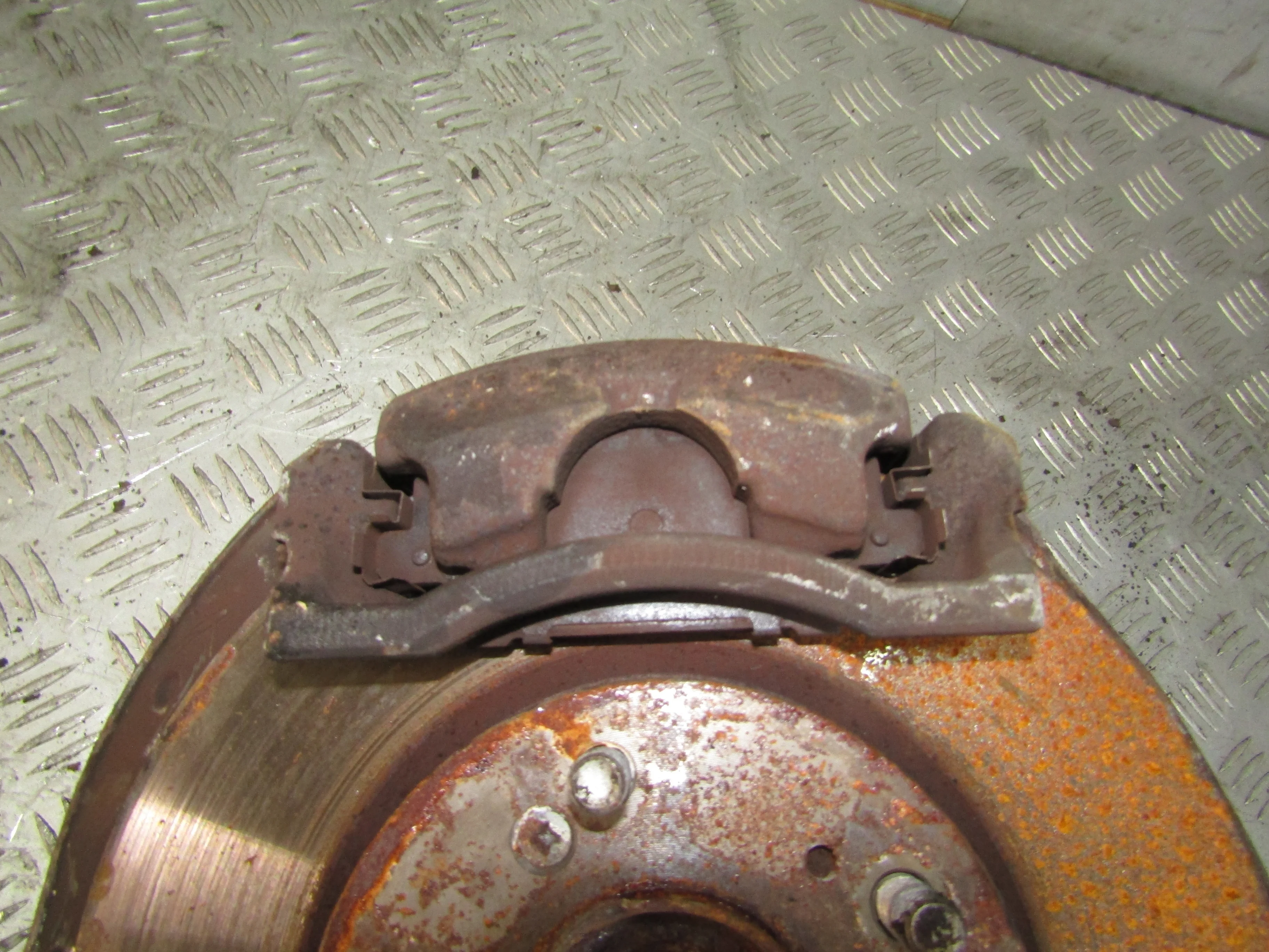 Суппорт передний левый HONDA Civic VIII (2005—200