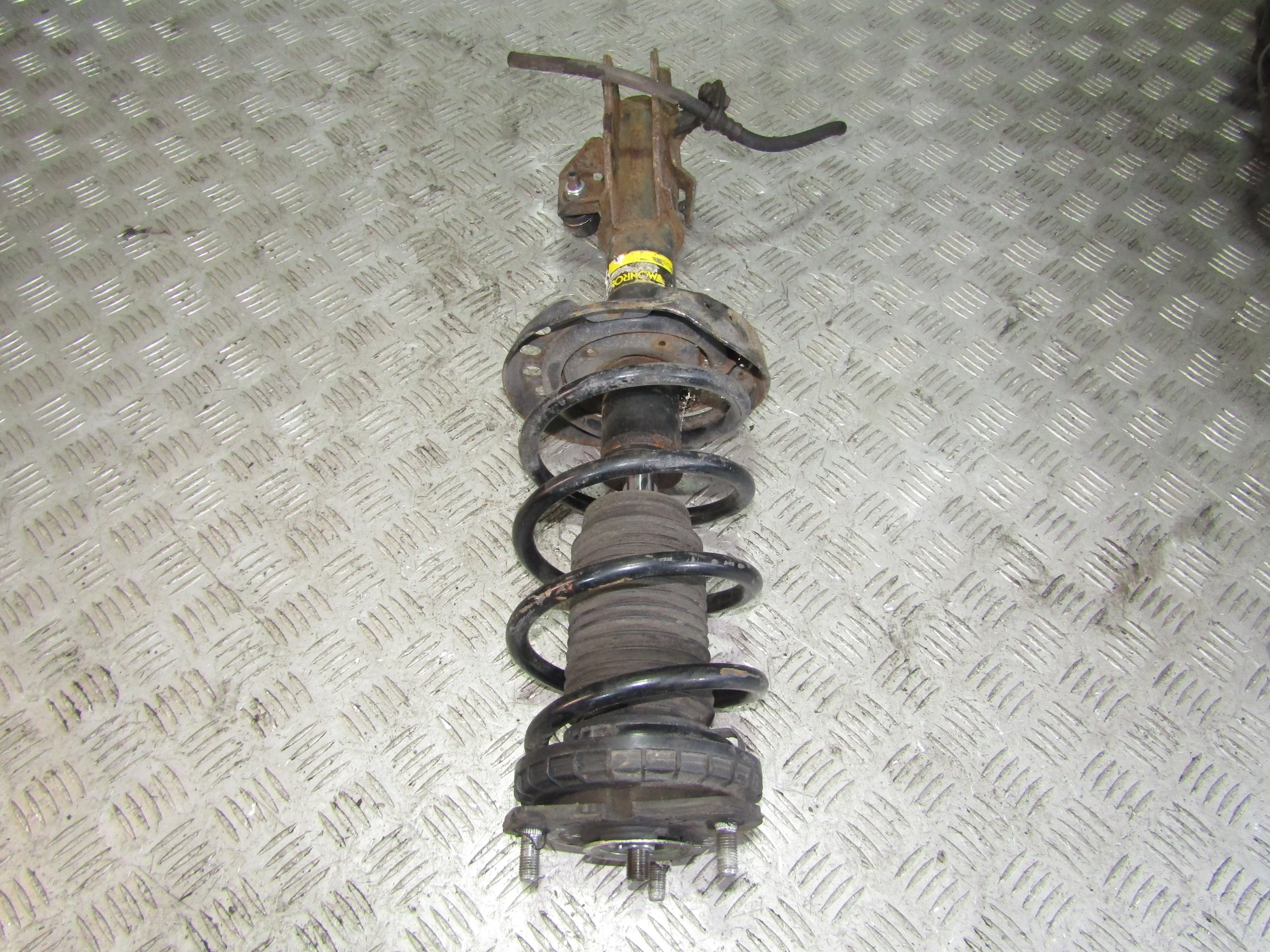 Амортизатор передний правый HONDA Civic VIII (200