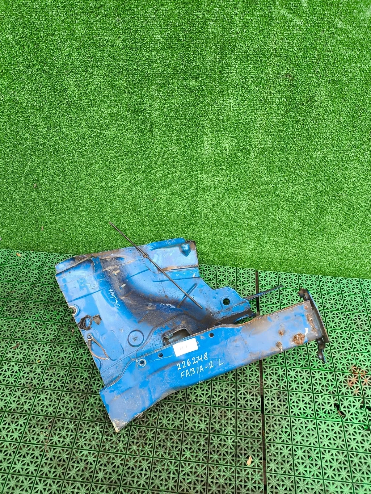 Лонжерон SKODA FABIA 2 2007- передний левый синий б/у FABIA 2(2007-2015)