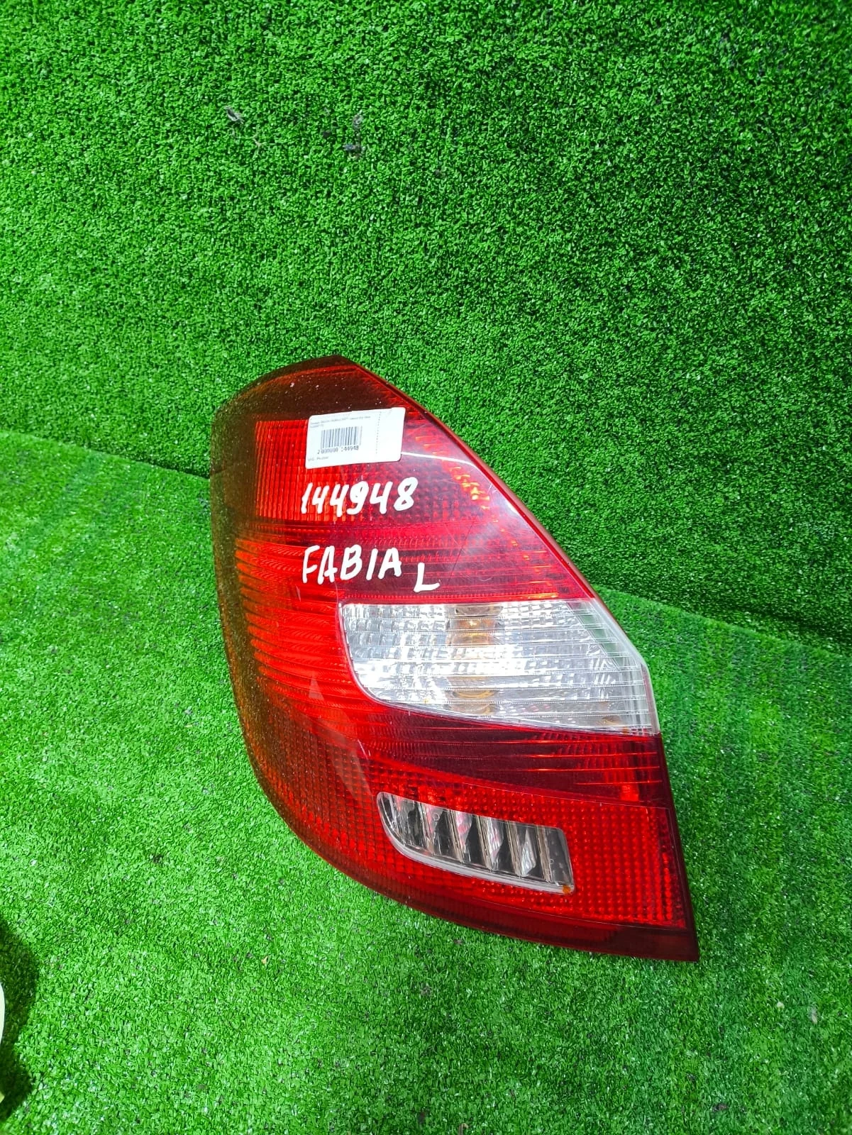 Фонарь SKODA FABIA 2 2007- левый б/у FABIA 2(2007-2015)