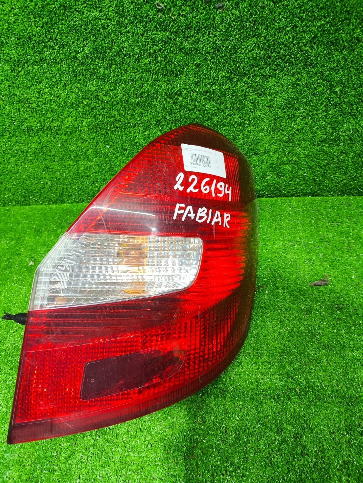 Фонарь SKODA FABIA 2 2007- правый б/у FABIA 2(2007-2015)