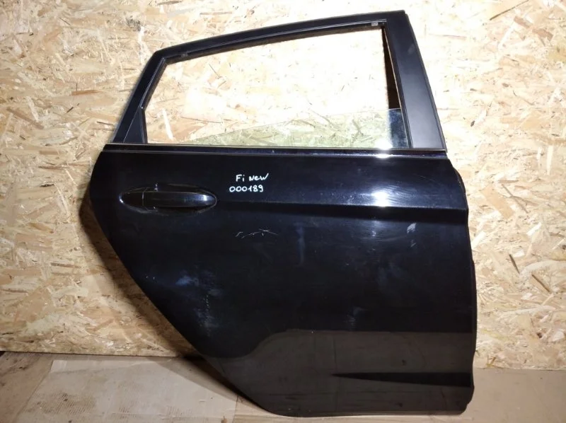 Дверь задняя правая задняя правая Ford Fiesta